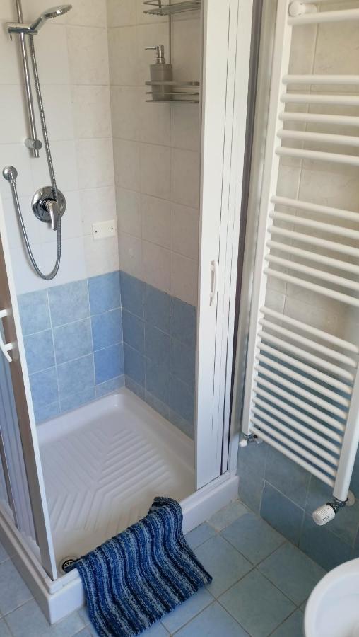 Marco - Camere Con Bagno Privato Vicino Al Centro フォリーニョ エクステリア 写真